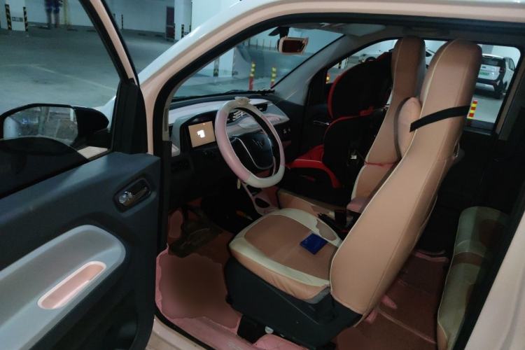 Used Wuling Hongguang MINIEV 2022 Macaron Premium Model – Lithium Iron Phosphate Driver Seat