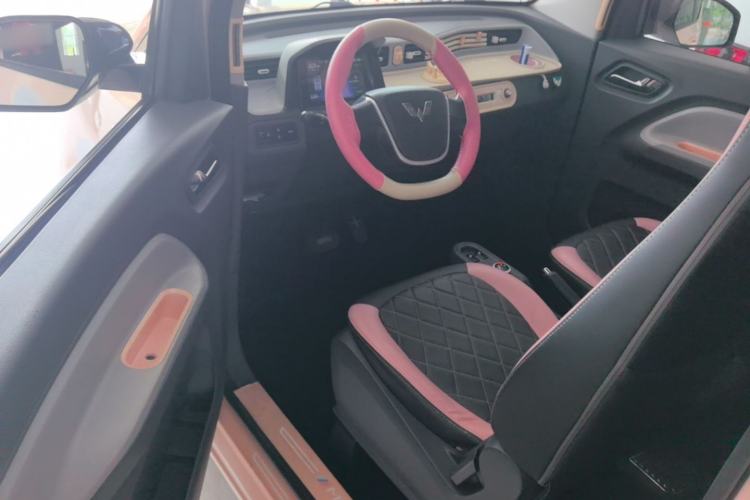 Used Wuling Hongguang MINIEV 2022 Macaron Premium Model – Lithium Iron Phosphate Driver Seat