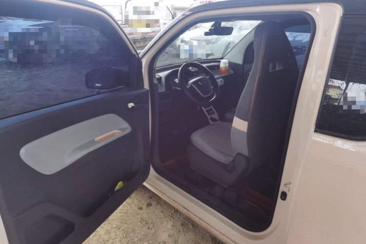 Used Wuling Hongguang MINIEV 2022 Macaron Fashion Model Lithium Iron Phosphate Driver Seat