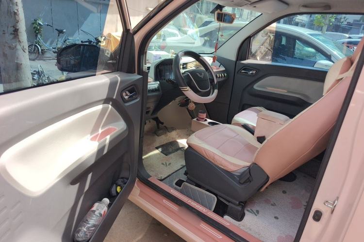 Used Wuling Hongguang MINIEV 2022 Macaron Fashion Edition Lithium-Nickel-Cobalt-Alpha-oxide Driver Seat