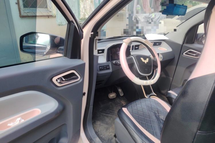 Used Wuling Hongguang MINIEV 2022 Macaron Premium Model – Lithium Iron Phosphate Driver Seat