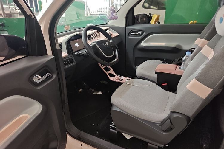 Used Wuling Hongguang MINIEV 2022 Macaron Fashion Edition Lithium-Nickel-Cobalt-Alpha-oxide Driver Seat