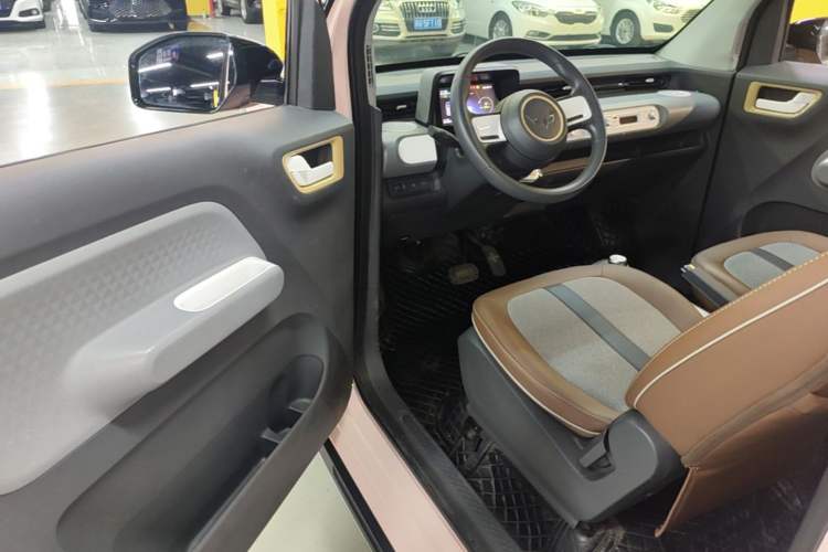 Used Wuling Hongguang MINIEV 2022 GAMEBOY 200km Play Edition with Lithium Iron Phosphate Driver Seat