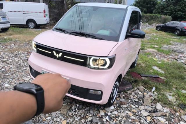 Ojetý Wuling Hongguang MINIEV 2022 Macaron Premium Model – Lithium Iron Phosphate