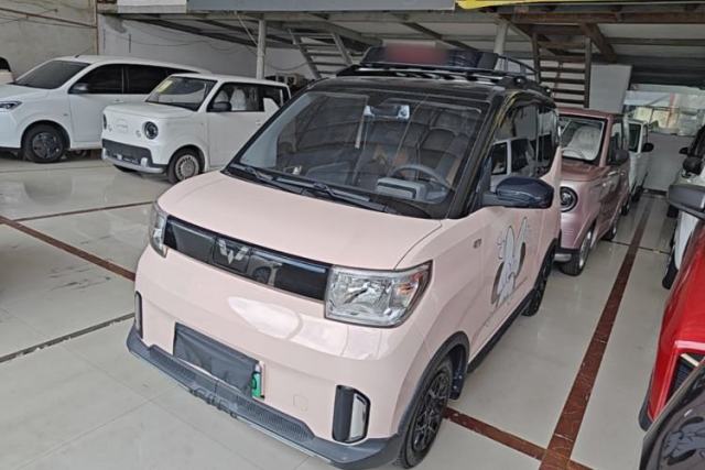Używany Wuling Hongguang MINIEV 2022 GAMEBOY 300km Play Edition Lithium Iron Phosphate