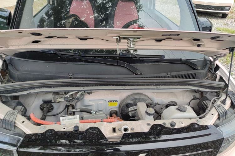 Used Wuling Hongguang MINIEV 2022 Macaron Premium Model – Lithium Iron Phosphate Engine Bay