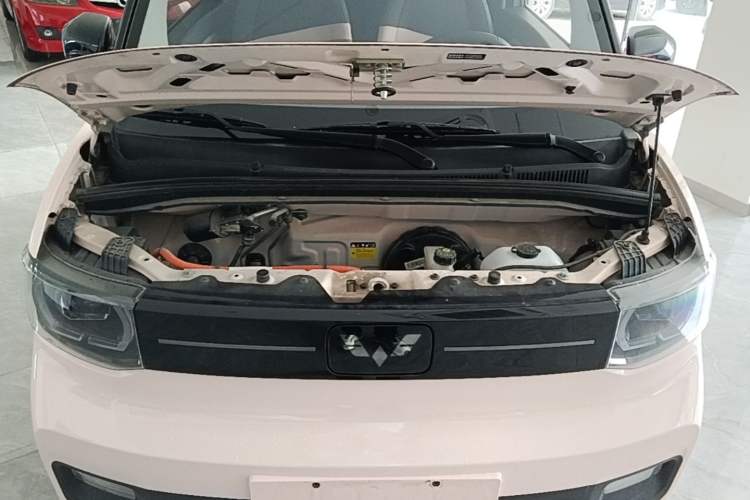 Used Wuling Hongguang MINIEV 2022 Macaron Premium Model – Lithium Iron Phosphate Engine Bay