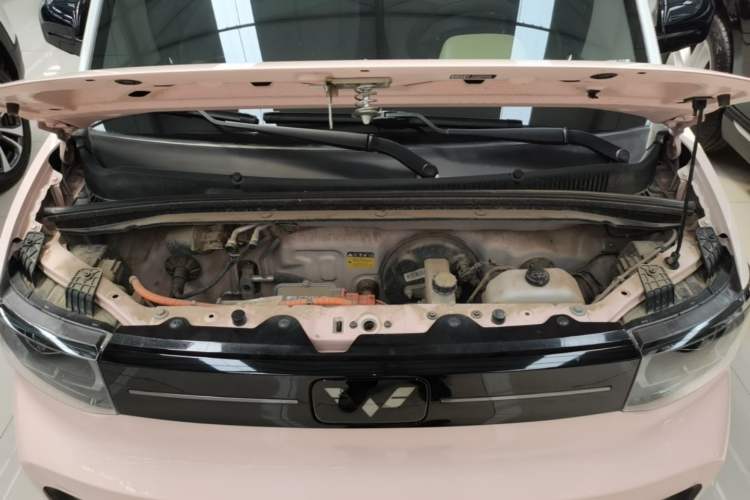 Used Wuling Hongguang MINIEV 2022 Macaron Premium Model – Lithium Iron Phosphate Engine Bay