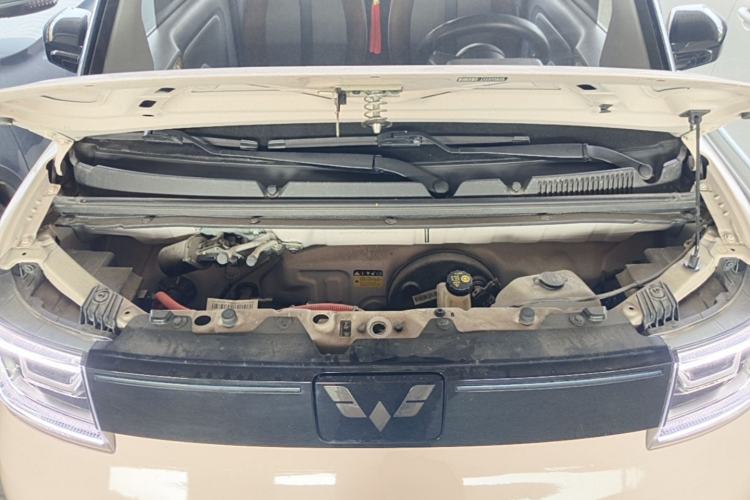Used Wuling Hongguang MINIEV 2022 GAMEBOY 200km Play Edition with Lithium Iron Phosphate Engine Bay