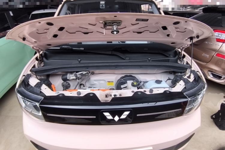Used Wuling Hongguang MINIEV 2022 Macaron Premium Model – Lithium Ternary Battery Engine Bay