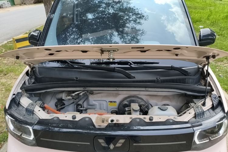 Used Wuling Hongguang MINIEV 2022 Macaron Premium Model – Lithium Iron Phosphate Engine Bay