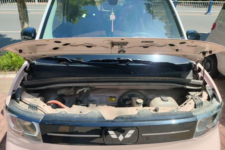 Used Wuling Hongguang MINIEV 2022 Macaron Premium Model – Lithium Ternary Battery Engine Bay
