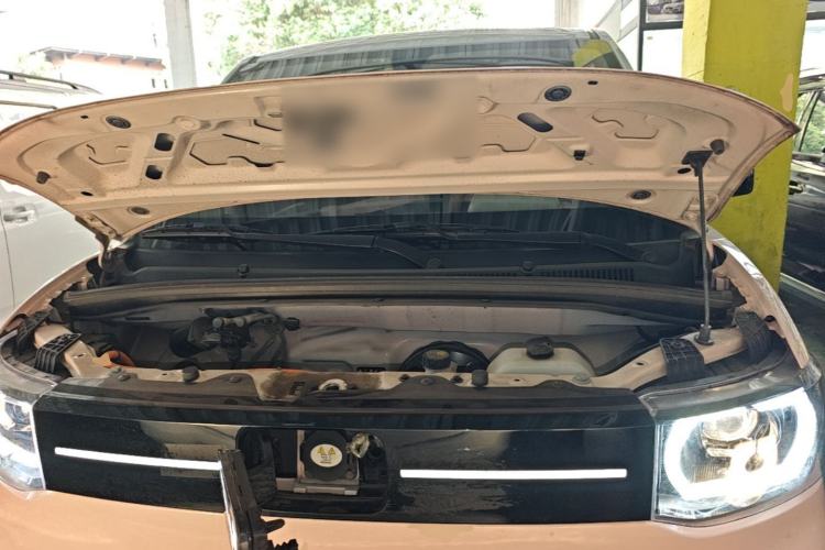 Used Wuling Hongguang MINIEV 2022 Macaron Premium Model – Lithium Iron Phosphate Engine Bay
