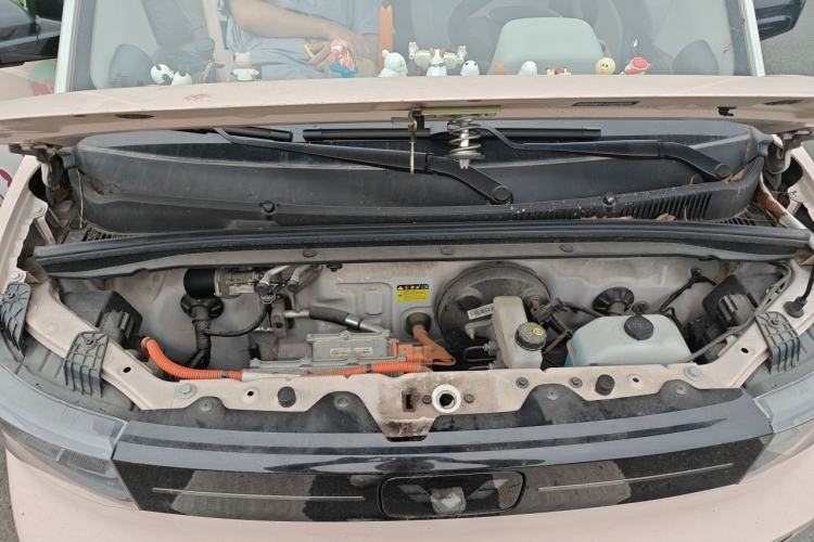 Used Wuling Hongguang MINIEV 2022 Macaron Premium Model – Lithium Ternary Battery Engine Bay