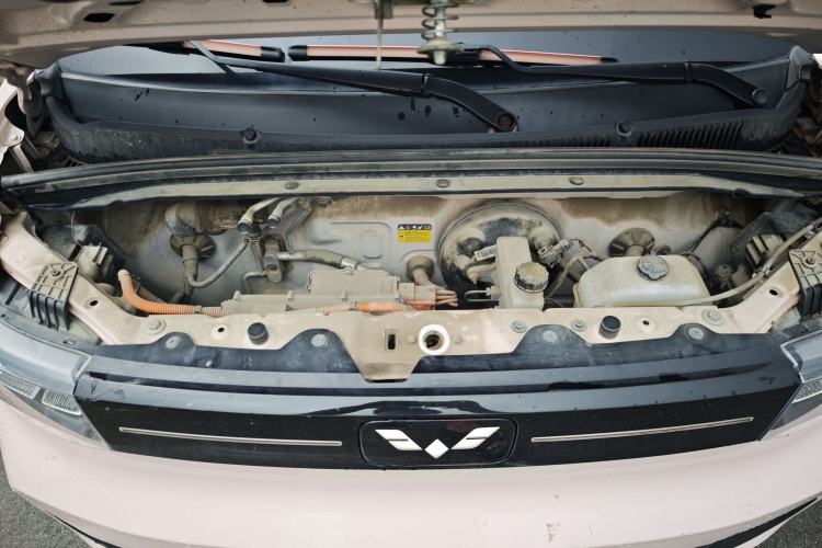 Used Wuling Hongguang MINIEV 2022 Macaron Fashion Edition Lithium-Nickel-Cobalt-Alpha-oxide Engine Bay