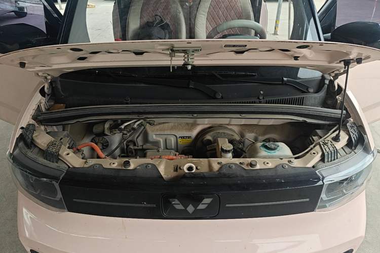 Used Wuling Hongguang MINIEV 2022 Macaron Premium Model – Lithium Iron Phosphate Engine Bay