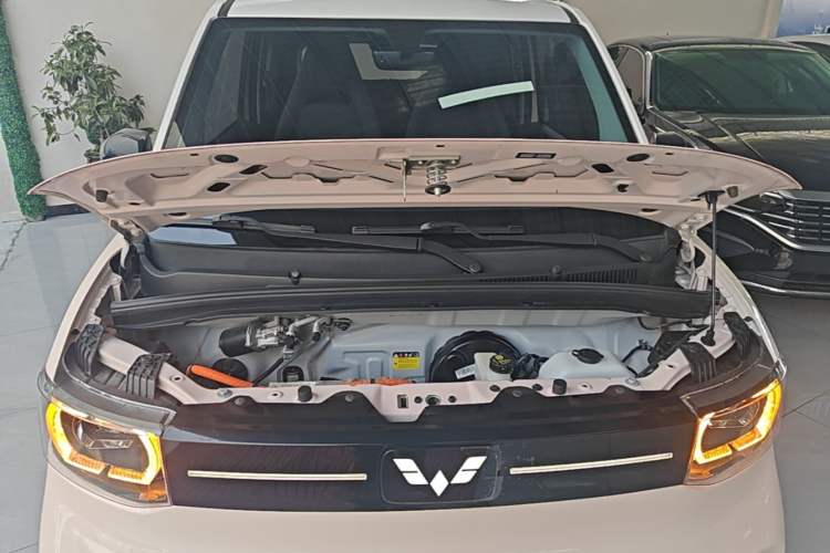 Used Wuling Hongguang MINIEV 2022 Macaron Premium Model – Lithium Iron Phosphate Engine Bay