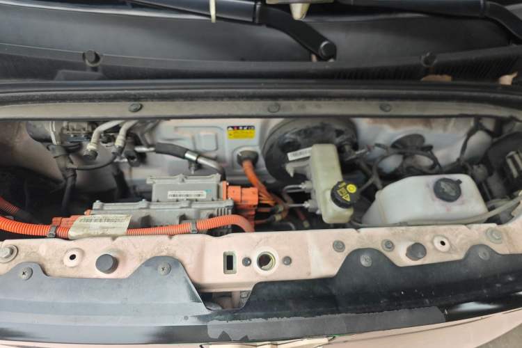 Used Wuling Hongguang MINIEV 2022 Macaron Premium Model – Lithium Iron Phosphate Engine Bay