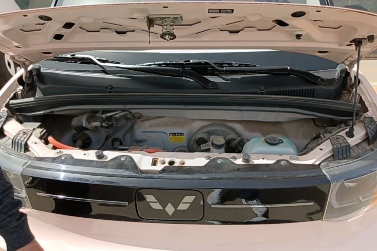 Used Wuling Hongguang MINIEV 2022 Macaron Premium Model – Lithium Iron Phosphate Engine Bay