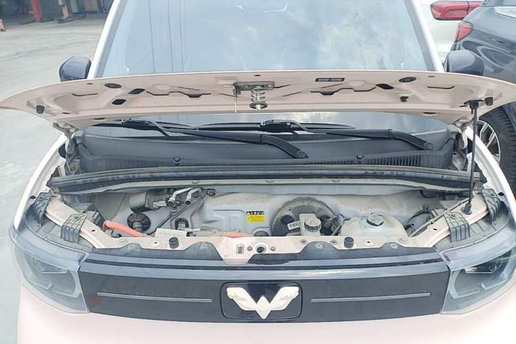 Used Wuling Hongguang MINIEV 2022 Macaron Premium Model – Lithium Iron Phosphate Engine Bay