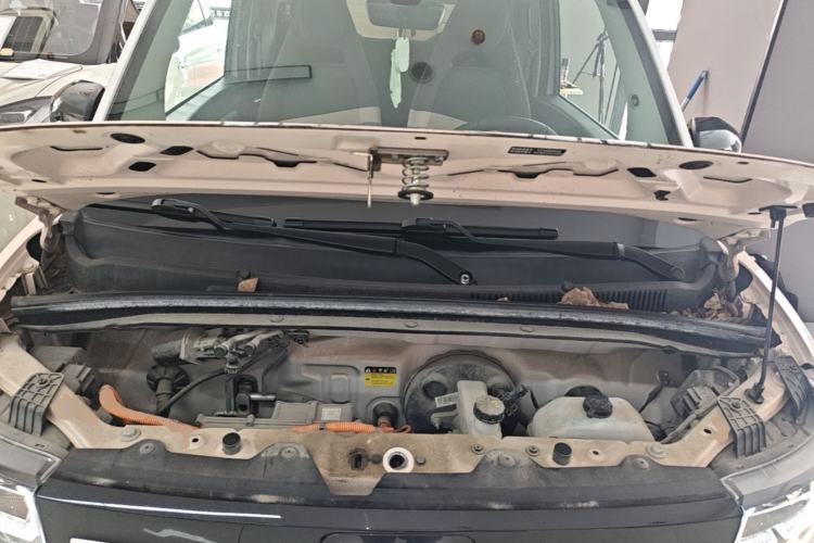 Used Wuling Hongguang MINIEV 2022 Macaron Premium Model – Lithium Ternary Battery Engine Bay