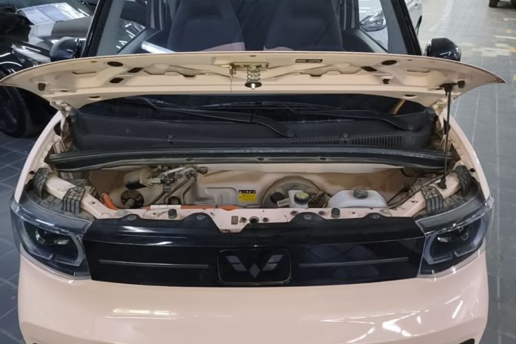 Used Wuling Hongguang MINIEV 2022 Macaron Premium Model – Lithium Ternary Battery Engine Bay