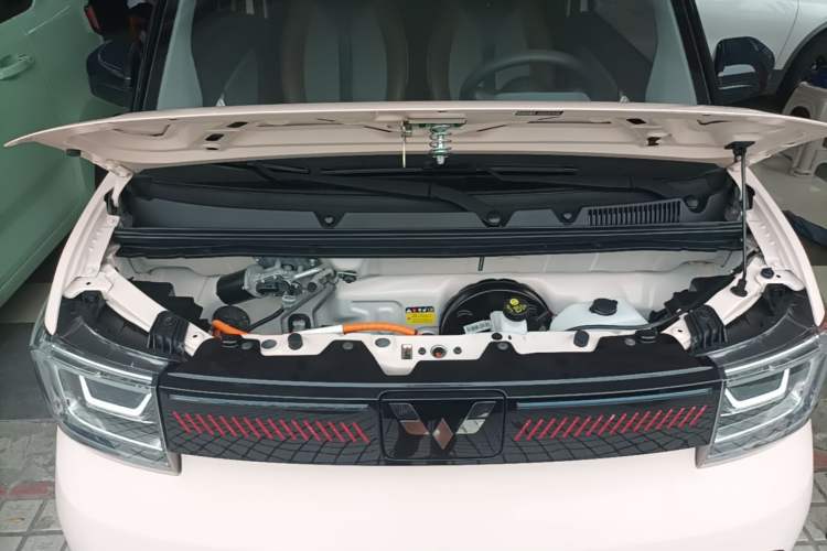 Used Wuling Hongguang MINIEV 2022 GAMEBOY 300km Play Edition Lithium Iron Phosphate Engine Bay