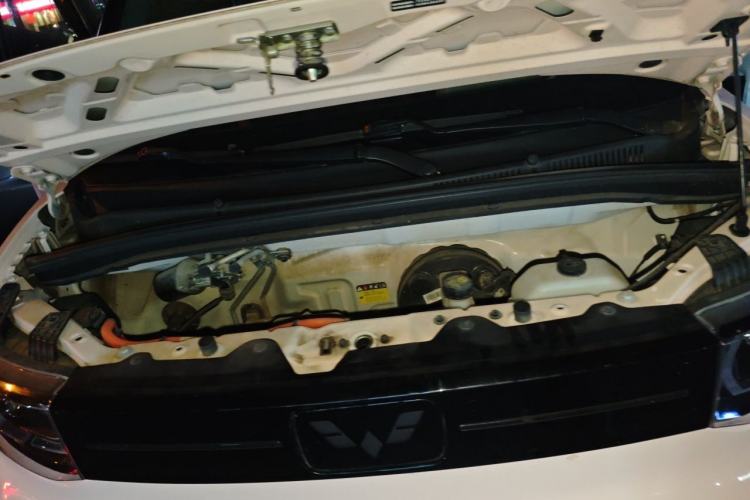 Used Wuling Hongguang MINIEV 2022 Macaron Premium Model – Lithium Ternary Battery Engine Bay