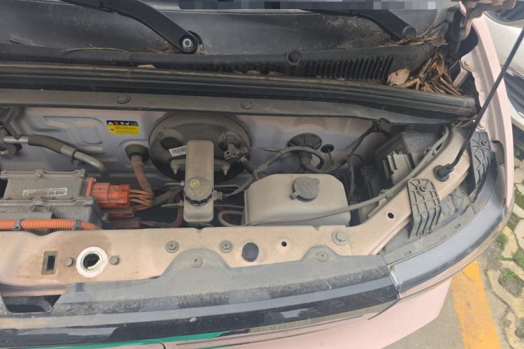 Used Wuling Hongguang MINIEV 2022 Macaron Premium Model – Lithium Iron Phosphate Engine Bay Left