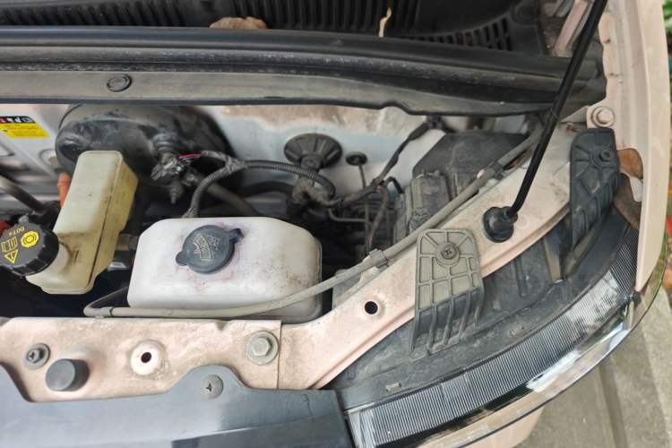 Used Wuling Hongguang MINIEV 2022 Macaron Premium Model – Lithium Iron Phosphate Engine Bay Left