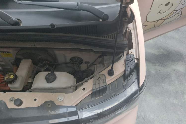Used Wuling Hongguang MINIEV 2022 Macaron Fashion Edition Lithium-Nickel-Cobalt-Alpha-oxide Engine Bay Left