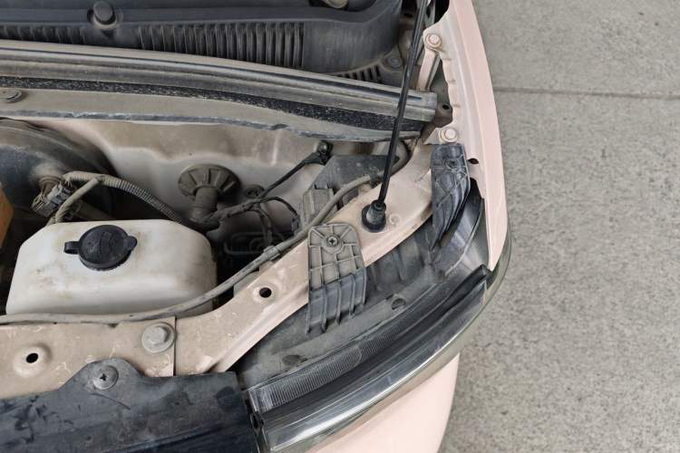 Used Wuling Hongguang MINIEV 2022 Macaron Premium Model – Lithium Iron Phosphate Engine Bay Left