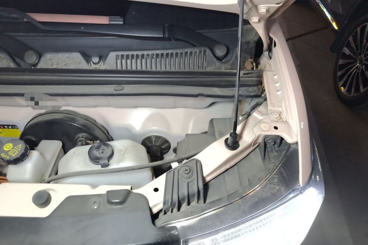 Used Wuling Hongguang MINIEV 2022 GAMEBOY 200km Gaming Edition with Lithium Iron Phosphate Engine Bay Left