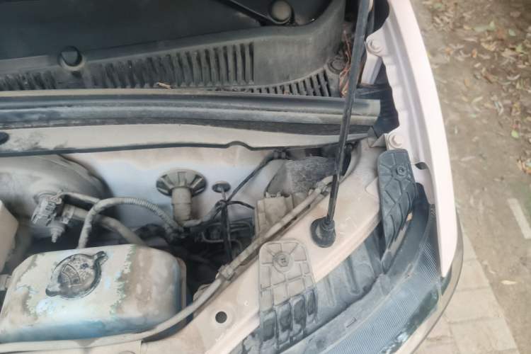 Used Wuling Hongguang MINIEV 2022 Macaron Premium Model – Lithium Iron Phosphate Engine Bay Left