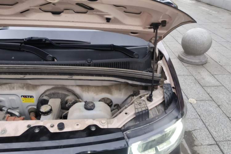 Used Wuling Hongguang MINIEV 2022 Macaron Premium Model – Lithium Iron Phosphate Engine Bay Left