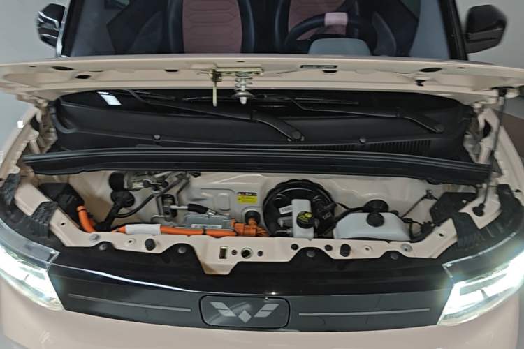 Used Wuling Hongguang MINIEV 2022 Macaron Premium Model – Lithium Iron Phosphate Engine Bay