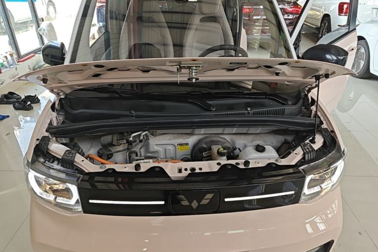 Used Wuling Hongguang MINIEV 2022 Macaron Premium Model – Lithium Iron Phosphate Engine Bay
