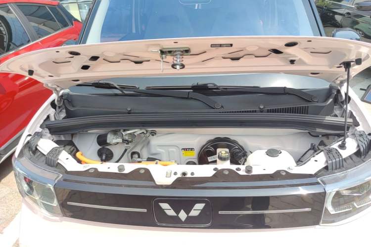 Used Wuling Hongguang MINIEV 2022 Macaron Premium Model – Lithium Iron Phosphate Engine Bay