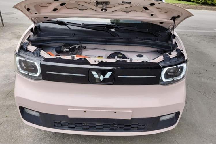 Used Wuling Hongguang MINIEV 2022 Macaron Premium Model – Lithium Iron Phosphate Engine Bay
