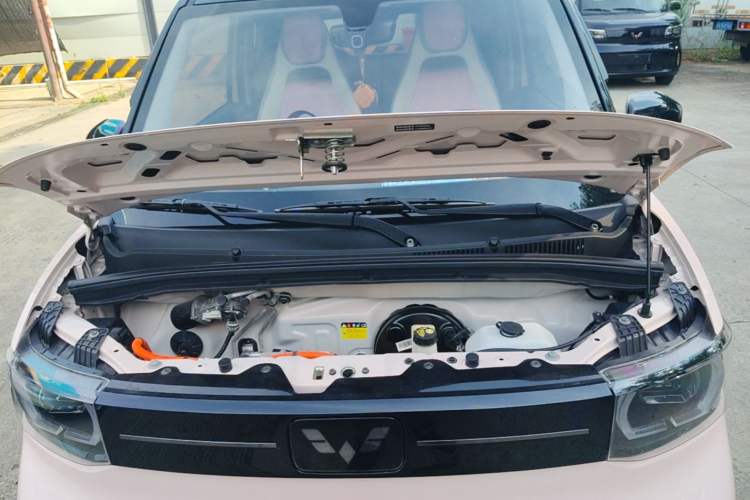 Used Wuling Hongguang MINIEV 2022 Macaron Premium Model – Lithium Iron Phosphate Engine Bay