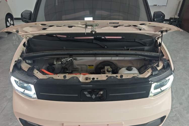 Used Wuling Hongguang MINIEV 2022 Macaron Premium Model – Lithium Iron Phosphate Engine Bay