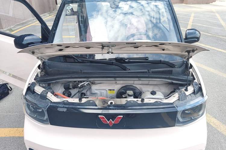 Used Wuling Hongguang MINIEV 2022 Macaron Premium Model – Lithium Iron Phosphate Engine Bay