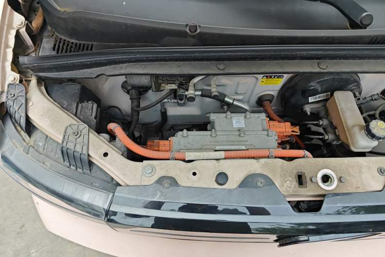 Used Wuling Hongguang MINIEV 2022 Macaron Fashion Edition Lithium-Nickel-Cobalt-Alpha-oxide Engine Bay Right