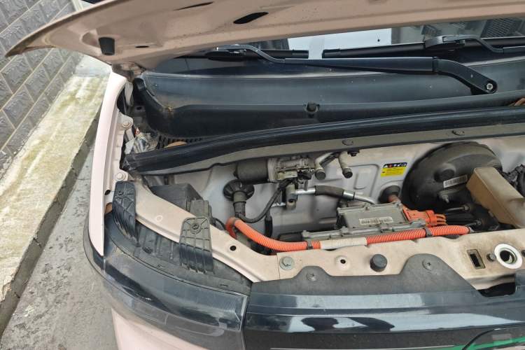 Used Wuling Hongguang MINIEV 2022 Easy Version Lithium-NMC Engine Bay Right