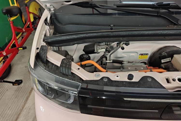 Used Wuling Hongguang MINIEV 2022 Macaron Fashion Edition Lithium-Nickel-Cobalt-Alpha-oxide Engine Bay Right