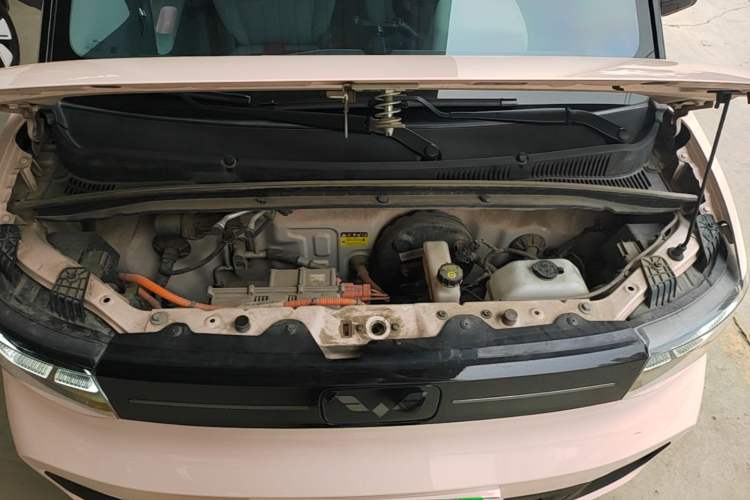 Used Wuling Hongguang MINIEV 2022 Macaron Premium Model – Lithium Iron Phosphate Engine Bay