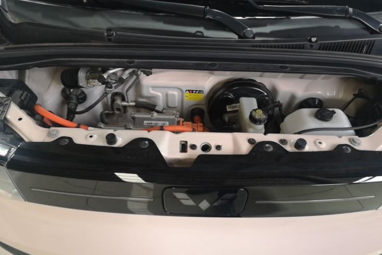 Used Wuling Hongguang MINIEV 2022 Macaron Premium Model – Lithium Ternary Battery Engine Bay