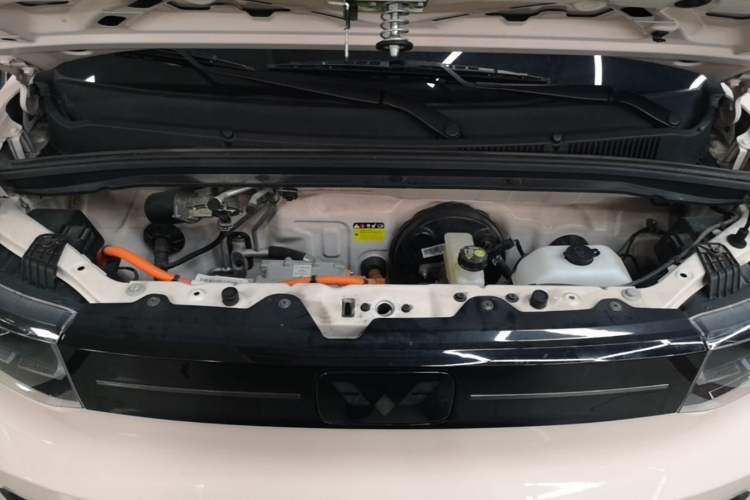 Used Wuling Hongguang MINIEV 2022 Macaron Premium Model – Lithium Iron Phosphate Engine Bay