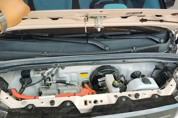 Used Wuling Hongguang MINIEV 2022 Macaron Premium Model – Lithium Iron Phosphate Engine Bay