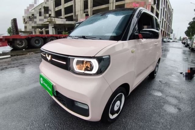Ojetý Wuling Hongguang MINIEV 2022 Macaron Premium Model – Lithium Ternary Battery